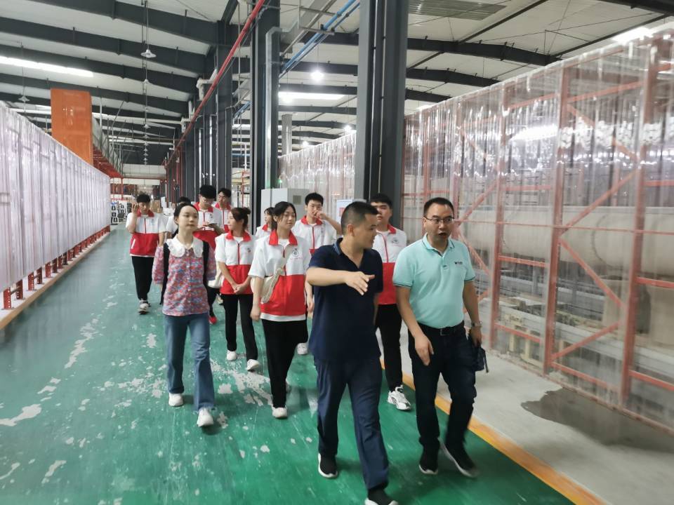 1632136503861057761.jpg 1632136503861057761.jpg