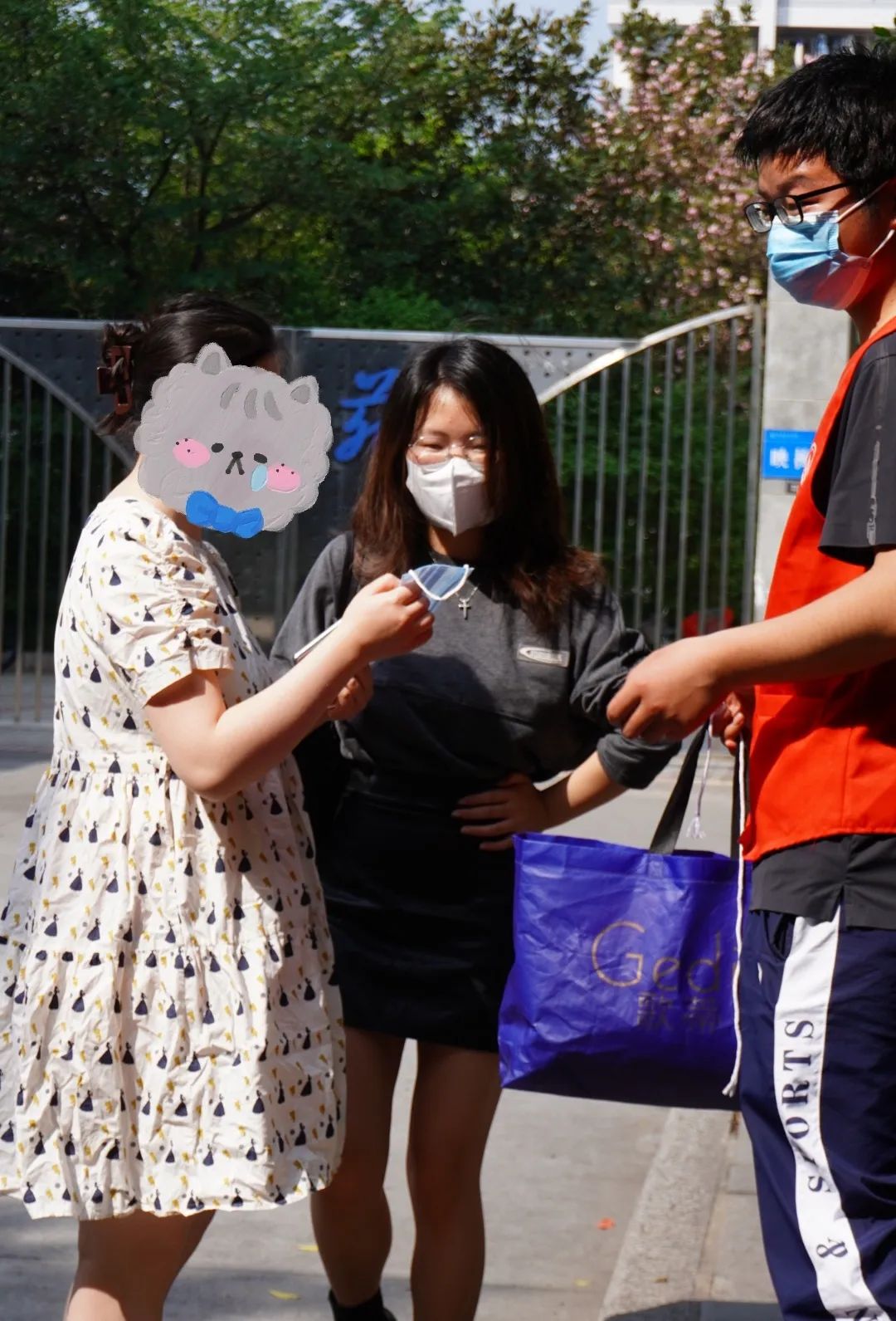 ASuZ_1648654014445025697.jpg ASuZ_1648654014445025697.jpg